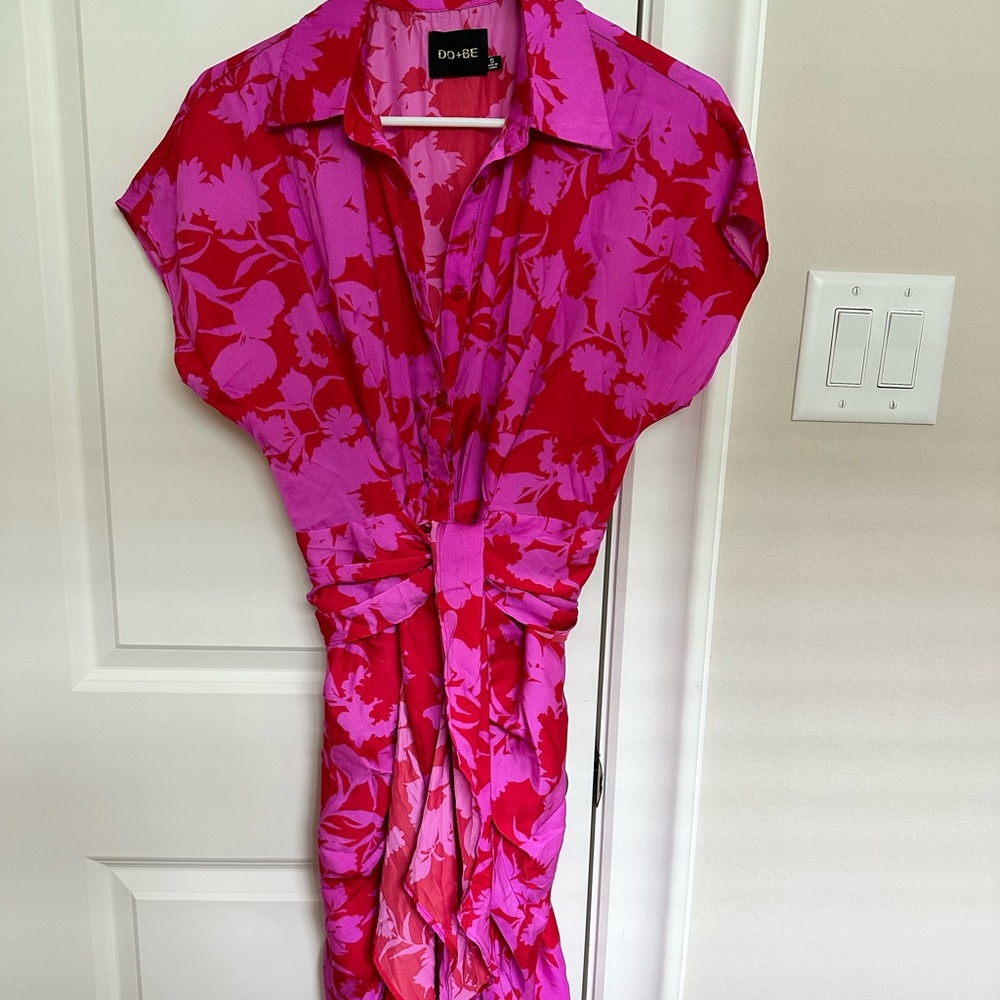 Do + Be pink and red tie front dress